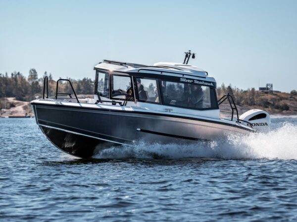 Silver Seahawk Cabin